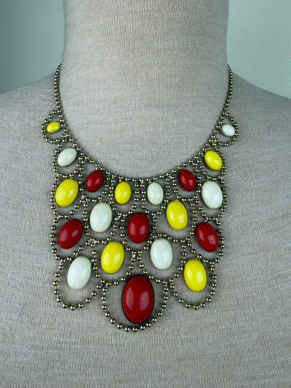 Red, Yellow & White Cab Ball Chain Bib Necklace  Gold tone 16.5-20"